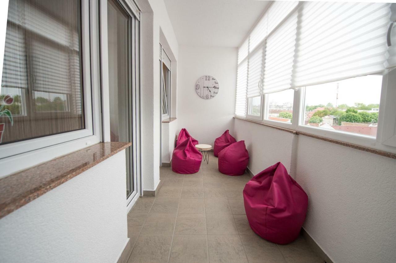 Apartment Lamar - Entry With Pin 0 - 24H, Underground Parking Garage, Elevator Славонски-Брод Экстерьер фото