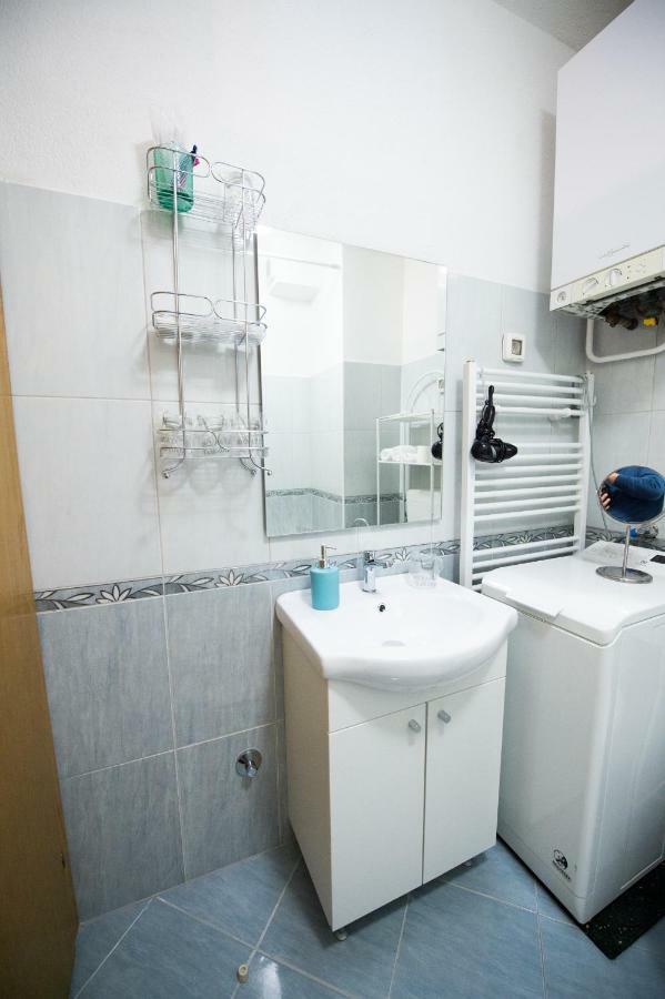 Apartment Lamar - Entry With Pin 0 - 24H, Underground Parking Garage, Elevator Славонски-Брод Экстерьер фото