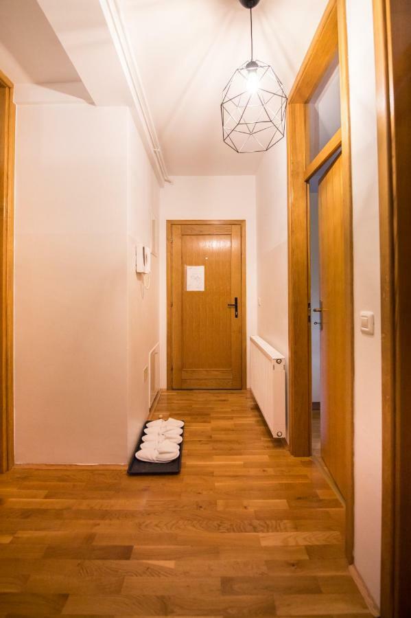 Apartment Lamar - Entry With Pin 0 - 24H, Underground Parking Garage, Elevator Славонски-Брод Экстерьер фото