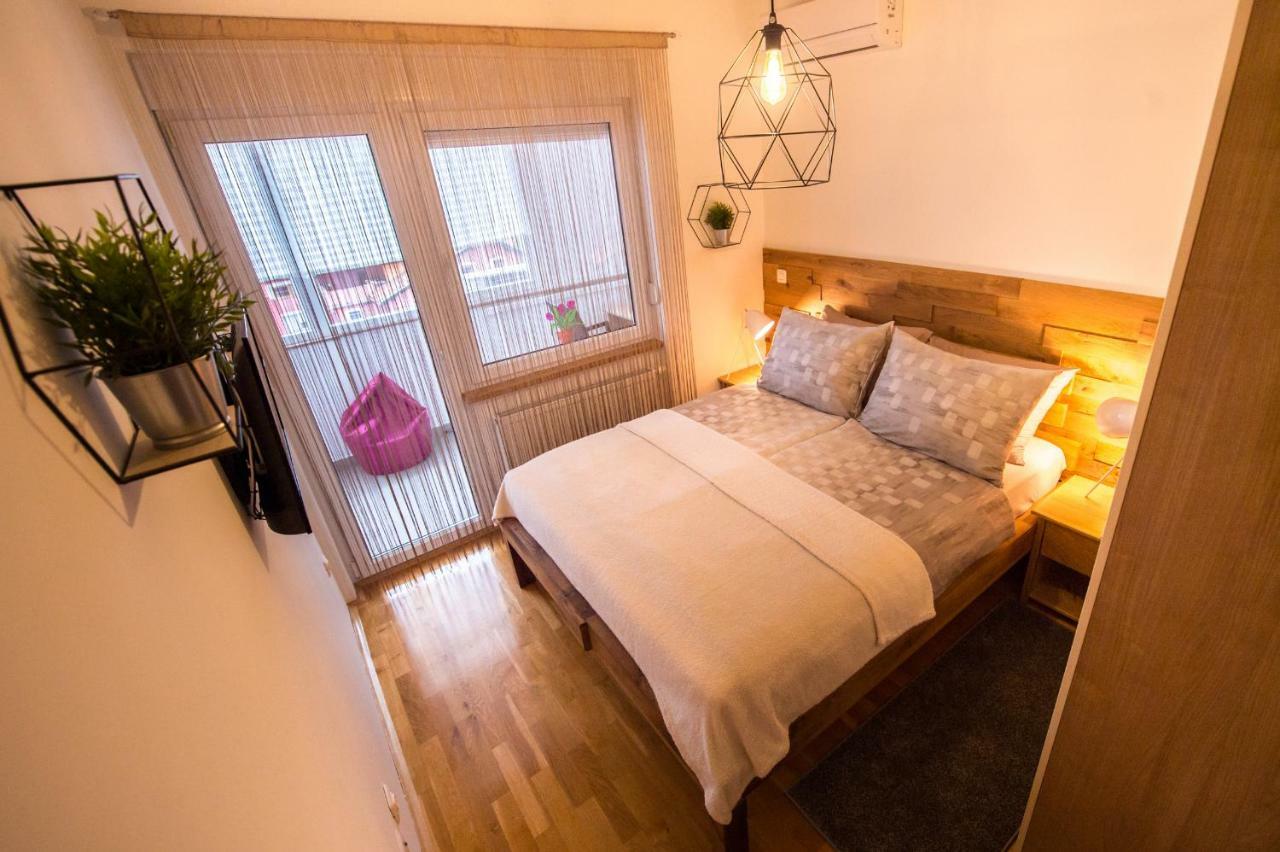 Apartment Lamar - Entry With Pin 0 - 24H, Underground Parking Garage, Elevator Славонски-Брод Экстерьер фото